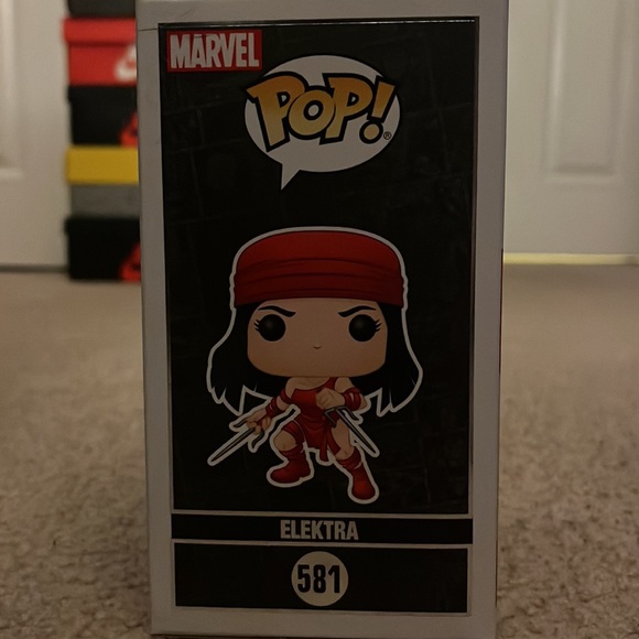 Used Funko Pop! Marvel 80 Years Elektra FYE Exclusive (581) Bobble-head Figure - Picture 3 of 7